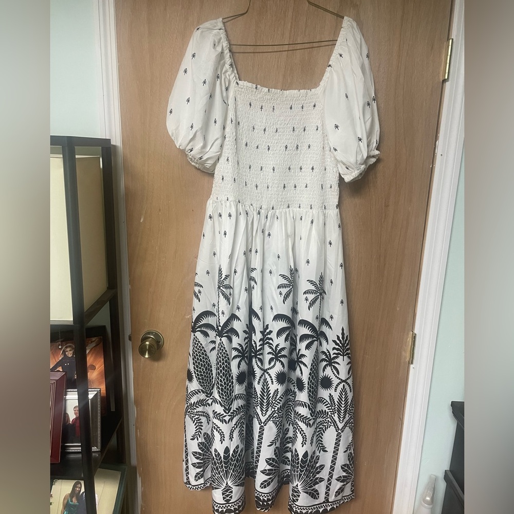 Elegant Black and White Palm Print Maxi Dress